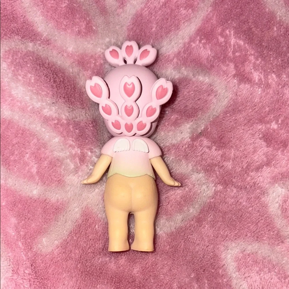 Sonny Angel cherry blossom - Picture 2 of 3